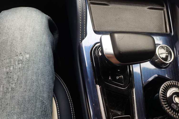 Used Geely Auto Monjaro L 2022 1.5T Thunder Hi·F Plug-in Hybrid Super Rui Gear Lever