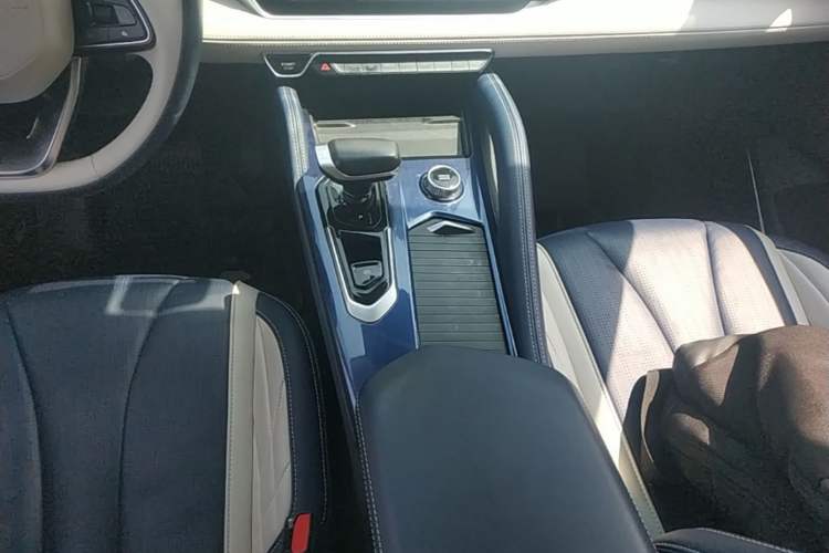 Used Geely Auto Monjaro L 2022 1.5T Leishen Hi·F Plug-in Hybrid Super Xun Gear Lever