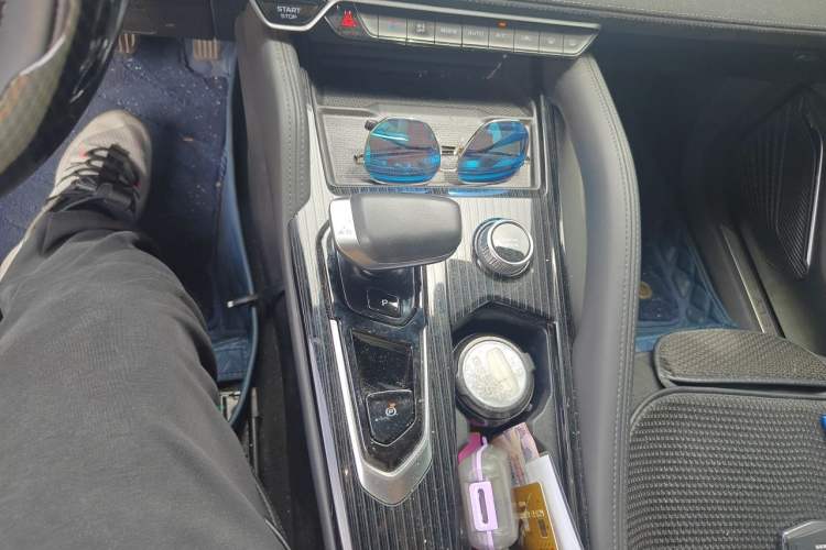 Used Geely Auto Monjaro L 2022 1.5T Leishen Hi·F Plug-in Hybrid Super Xun Gear Lever