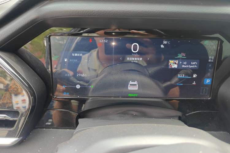 Used Geely Auto Monjaro L 2022 1.5T Leishen Hi·F Plug-in Hybrid Super Xun Odometer Close Up