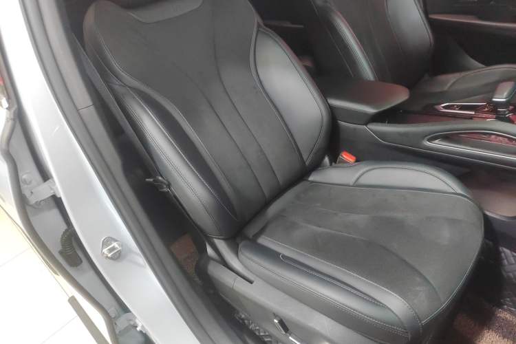 Used Geely Auto Monjaro L 2022 1.5T Leishen Hi·F Plug-in Hybrid Super Xun Right Front Seat