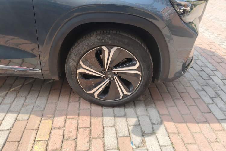 Used Geely Auto Monjaro L 2022 1.5T Leishen Hi·F Plug-in Hybrid Super Xun Right Front Wheel Hub