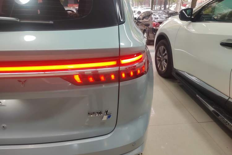 Used Geely Auto Monjaro L 2022 1.5T Leishen Hi·F Plug-in Hybrid Super Xun Right Rear Taillight