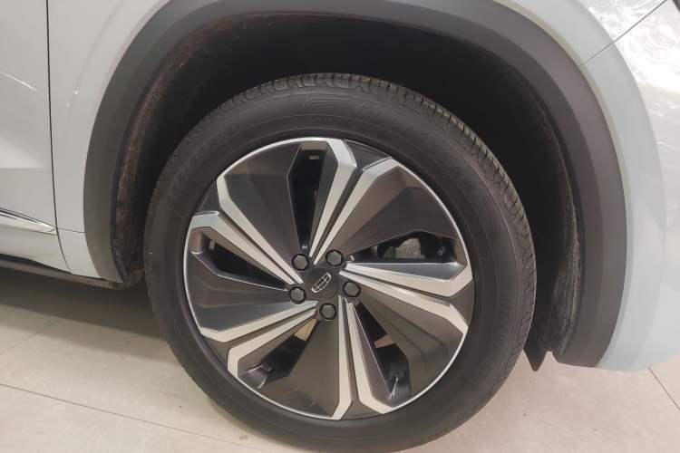 Used Geely Auto Monjaro L 2022 1.5T Leishen Hi·F Plug-in Hybrid Super Xun Right Rear Wheel Hub