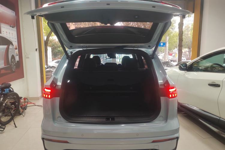 Used Geely Auto Monjaro L 2022 1.5T Leishen Hi·F Plug-in Hybrid Super Xun Trunk