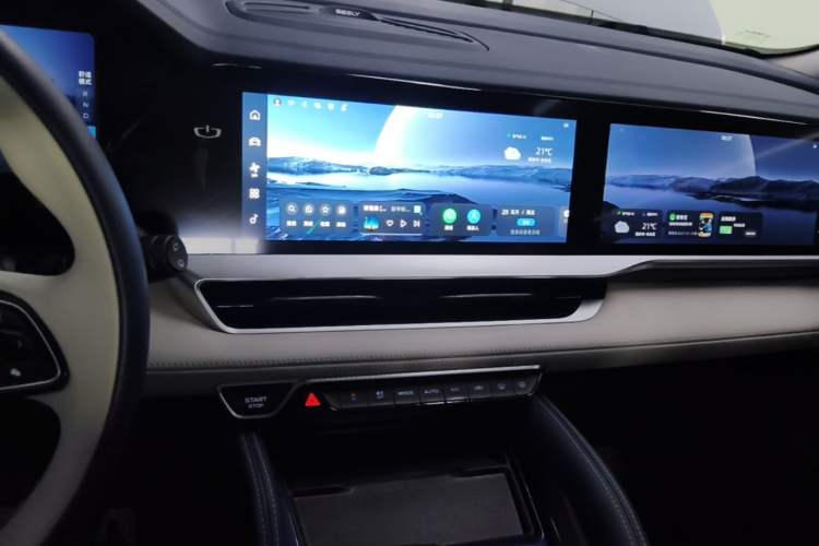 Used Geely Auto Monjaro L 2022 1.5T Leishen Hi·F Plug-in Hybrid Super Xun Audio And AC Panel