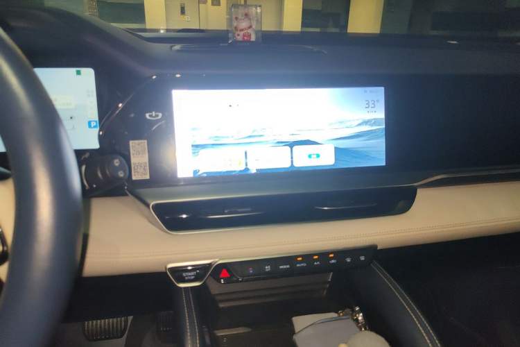 Used Geely Auto Monjaro L 2022 1.5T Thunder Hi·F Plug-in Hybrid Super Rui Audio And AC Panel