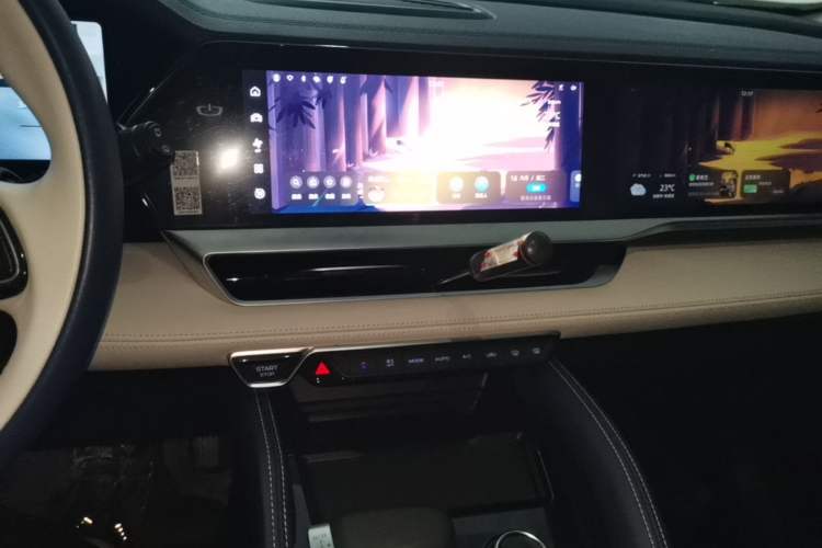 Used Geely Auto Monjaro L 2022 1.5T Thunder Hi·F Plug-in Hybrid Super Rui Audio And AC Panel