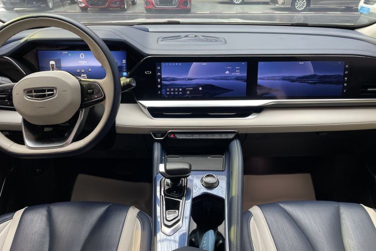 Used Geely Auto Monjaro L 2022 1.5T Thunder Hi·F Plug-in Hybrid Super Rui Audio And AC Panel