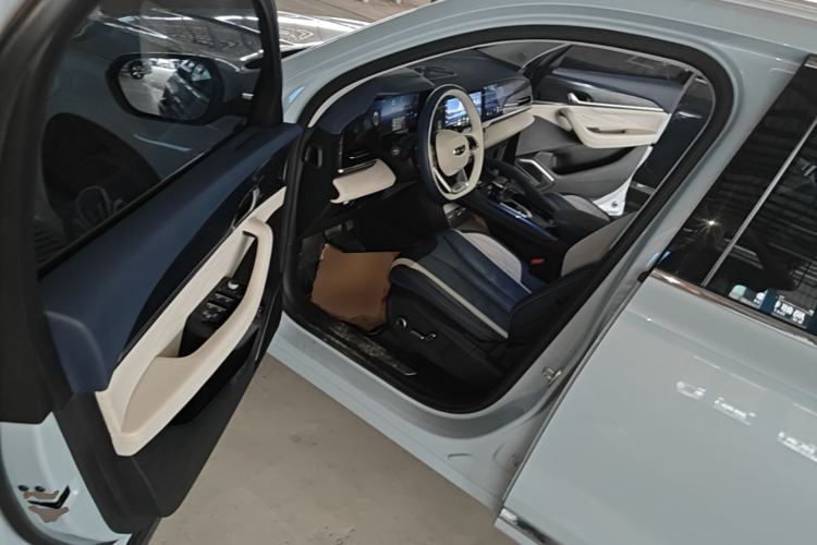 Used Geely Auto Monjaro L 2022 1.5T Leishen Hi·F Plug-in Hybrid Super Xun Driver Seat