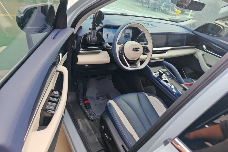 Used Geely Auto Monjaro L 2022 1.5T Leishen Hi·F Plug-in Hybrid Super Xun Driver Seat