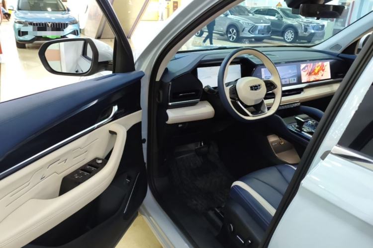 Used Geely Auto Monjaro L 2022 1.5T Leishen Hi·F Plug-in Hybrid Super Xun Driver Seat