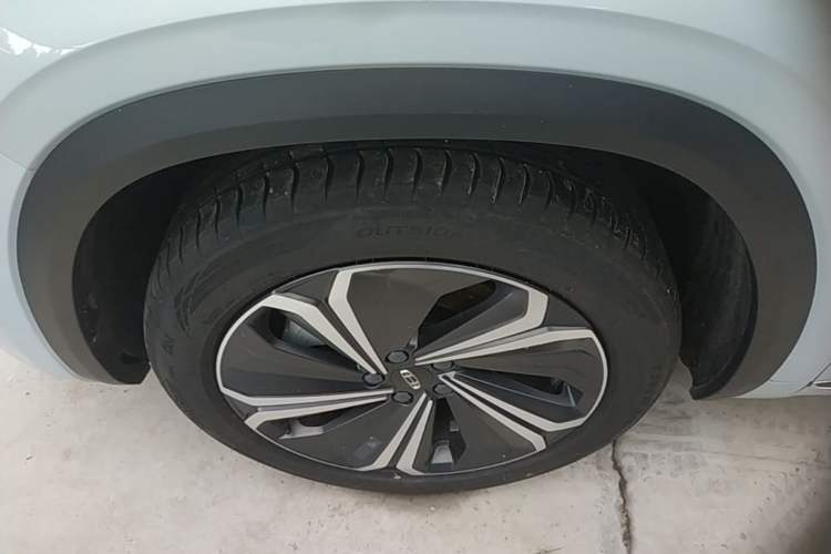 Used Geely Auto Monjaro L 2022 1.5T Leishen Hi·F Plug-in Hybrid Super Xun Exterior 4