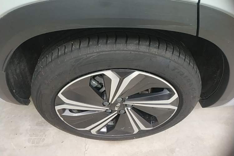 Used Geely Auto Monjaro L 2022 1.5T Leishen Hi·F Plug-in Hybrid Super Xun Exterior 5