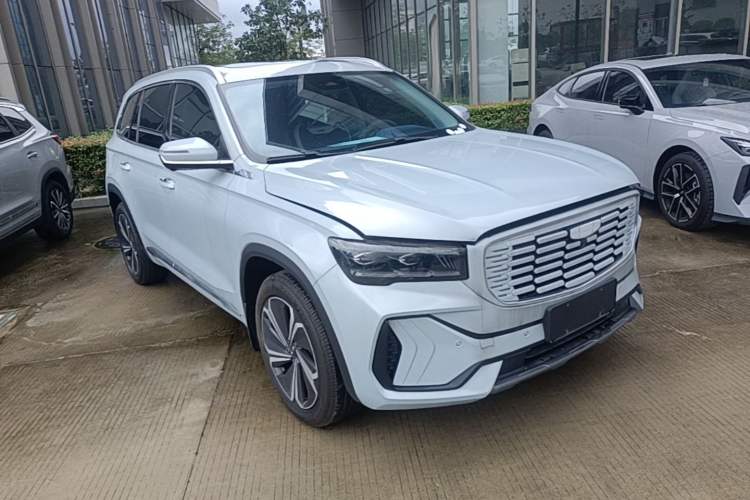 Used Geely Auto Monjaro L 2022 1.5T Thunder Hi·F Plug-in Hybrid Super Rui Front Right 45 Deg