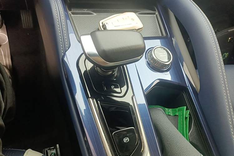 Used Geely Auto Monjaro L 2022 1.5T Thunder Hi·F Plug-in Hybrid Super Rui Gear Lever