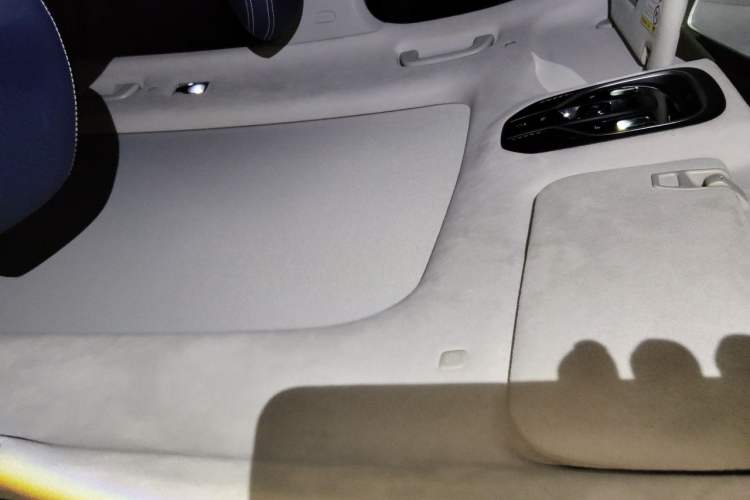 Used Geely Auto Monjaro L 2022 1.5T Leishen Hi·F Plug-in Hybrid Super Xun Headliner