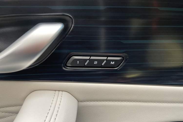 Used Geely Auto Monjaro L 2022 1.5T Thunder Hi·F Plug-in Hybrid Super Rui Interior 2
