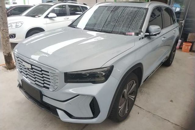 Ojetý Geely Auto Monjaro L 2022 1.5T Leishen Hi·F Plug-in Hybrid Super Xun