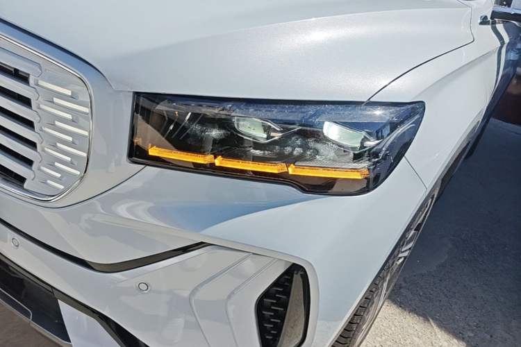 Used Geely Auto Monjaro L 2022 1.5T Leishen Hi·F Plug-in Hybrid Super Xun Left Front Headlight