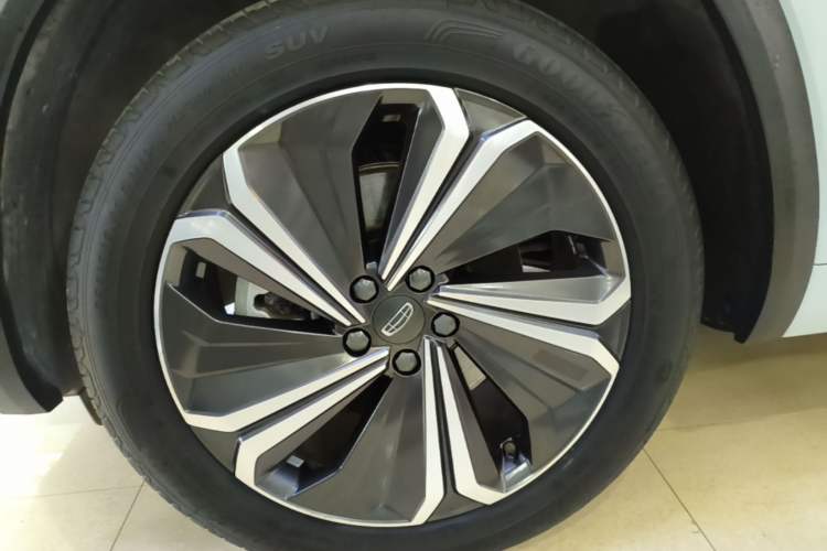Used Geely Auto Monjaro L 2022 1.5T Leishen Hi·F Plug-in Hybrid Super Xun Left Front Wheel Hub