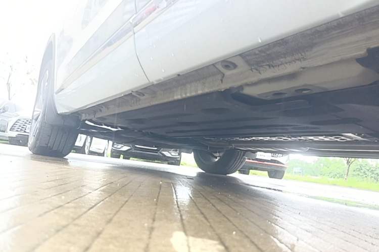 Used Geely Auto Monjaro L 2022 1.5T Thunder Hi·F Plug-in Hybrid Super Rui Left Side Sill