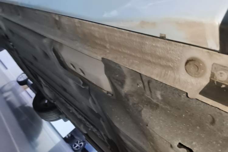 Used Geely Auto Monjaro L 2022 1.5T Leishen Hi·F Plug-in Hybrid Super Xun Left Side Sill