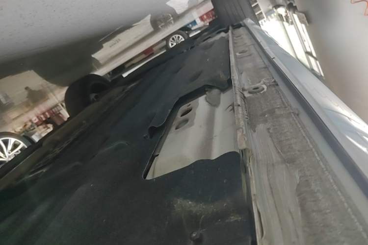 Used Geely Auto Monjaro L 2022 1.5T Leishen Hi·F Plug-in Hybrid Super Xun Left Side Sill