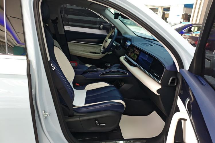 Used Geely Auto Monjaro L 2022 1.5T Thunder Hi·F Plug-in Hybrid Super Rui Right Front Seat