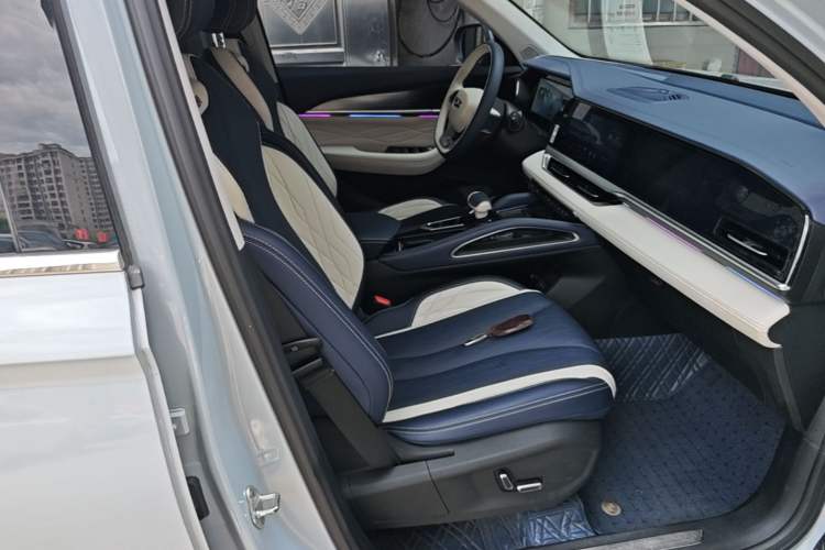Used Geely Auto Monjaro L 2022 1.5T Leishen Hi·F Plug-in Hybrid Super Xun Right Front Seat