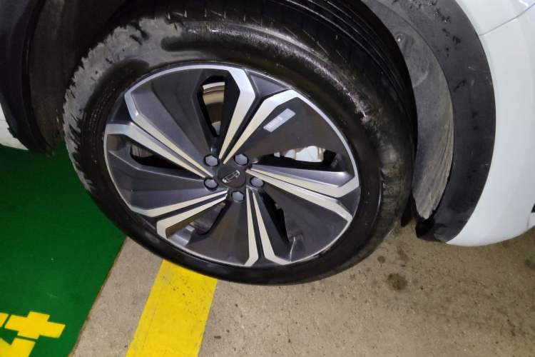 Used Geely Auto Monjaro L 2022 1.5T Leishen Hi·F Plug-in Hybrid Super Xun Right Front Wheel Hub