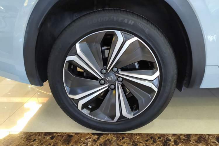 Used Geely Auto Monjaro L 2022 1.5T Leishen Hi·F Plug-in Hybrid Super Xun Right Rear Wheel Hub