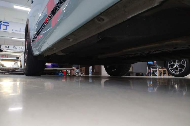 Used Geely Auto Monjaro L 2022 1.5T Thunder Hi·F Plug-in Hybrid Super Rui Right Side Sill
