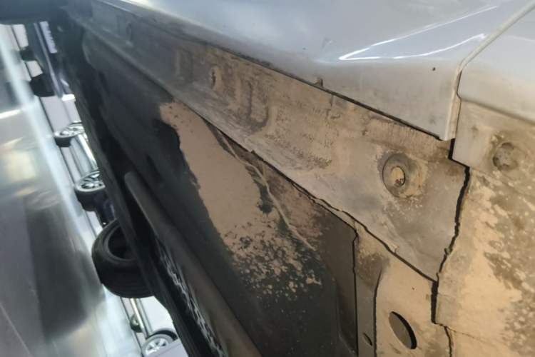 Used Geely Auto Monjaro L 2022 1.5T Leishen Hi·F Plug-in Hybrid Super Xun Right Side Sill