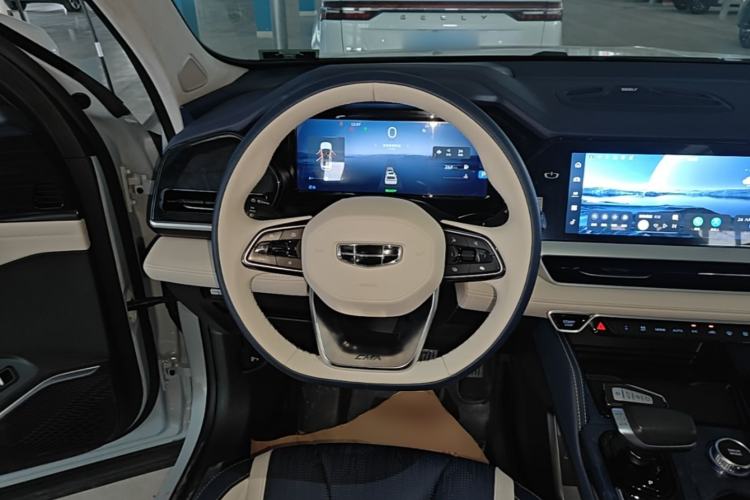 Used Geely Auto Monjaro L 2022 1.5T Leishen Hi·F Plug-in Hybrid Super Xun Steering Wheel
