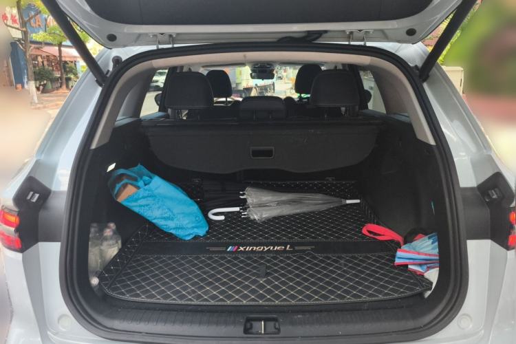 Used Geely Auto Monjaro L 2022 1.5T Leishen Hi·F Plug-in Hybrid Super Xun Trunk