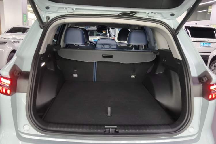 Used Geely Auto Monjaro L 2022 1.5T Leishen Hi·F Plug-in Hybrid Super Xun Trunk