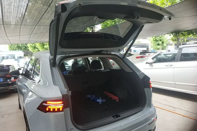 Used Geely Auto Monjaro L 2022 1.5T Leishen Hi·F Plug-in Hybrid Super Xun Trunk
