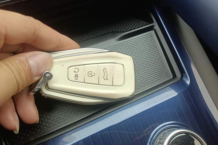 Used Geely Auto Monjaro L 2022 1.5T Thunder Hi·F Plug-in Hybrid Super Rui Vehicle Key
