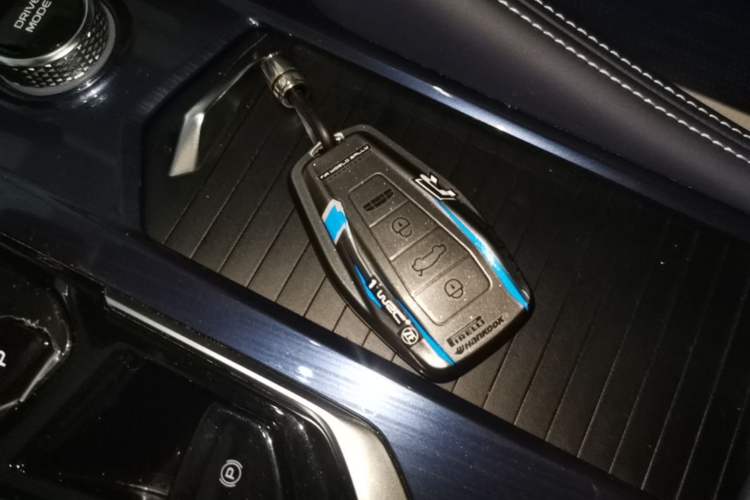Used Geely Auto Monjaro L 2022 1.5T Thunder Hi·F Plug-in Hybrid Super Rui Vehicle Key