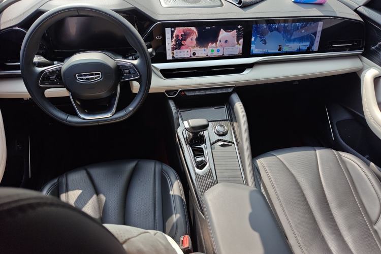Used Geely Auto Monjaro L 2023 2.0TD High-Power Automatic Two-Wheel Drive Flagship Version Center Console