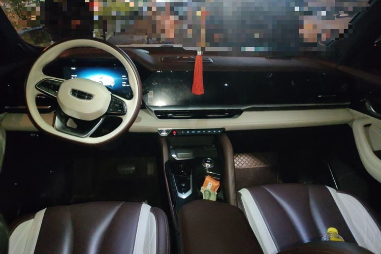 Used Geely Auto Monjaro L 2023 2.0TD High-Power Automatic Two-Wheel Drive Flagship Version Center Console