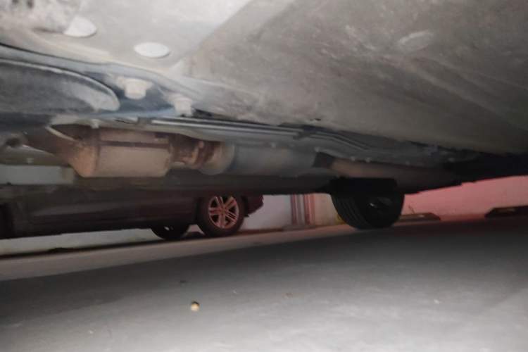 Used Geely Auto Monjaro L 2023 2.0TD High-Power Automatic Two-Wheel Drive Flagship Version Chassis Front Left