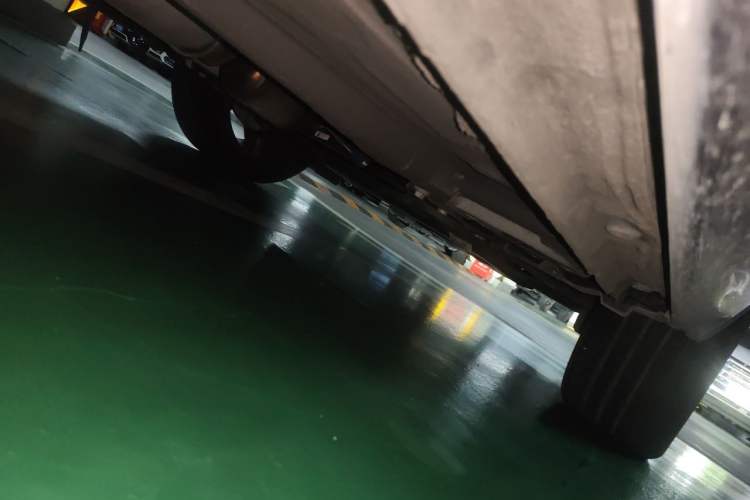 Used Geely Auto Monjaro L 2023 2.0TD High-Power Automatic Two-Wheel Drive Flagship Version Chassis Front Right