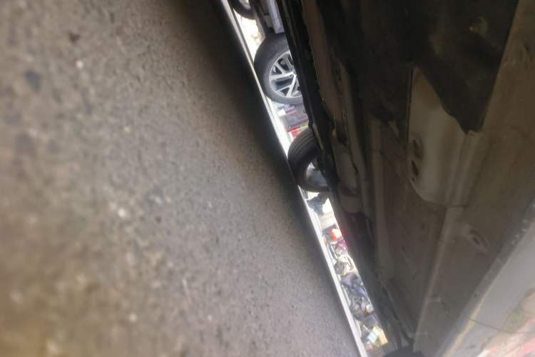 Used Geely Auto Monjaro L 2023 2.0TD High-Power Automatic Two-Wheel Drive Flagship Version Chassis Rear Right