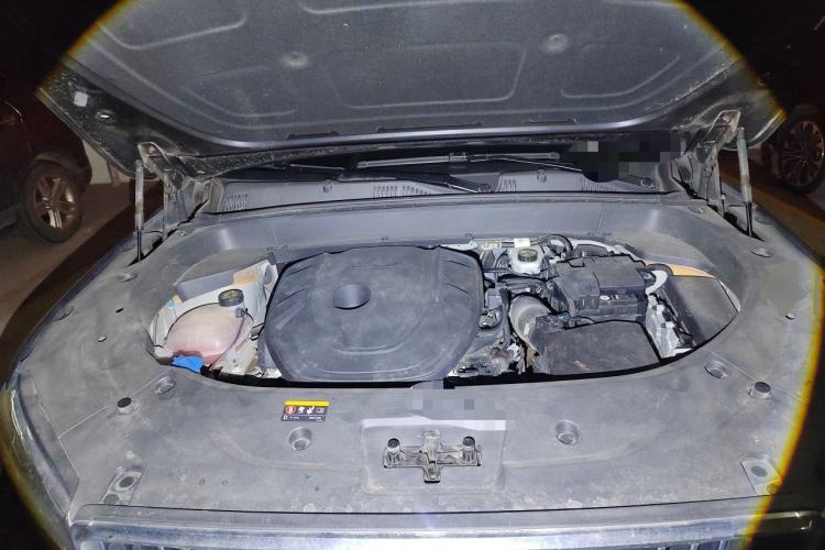 Used Geely Auto Monjaro L 2023 2.0TD High-Power Automatic Two-Wheel Drive Flagship Version Engine Bay