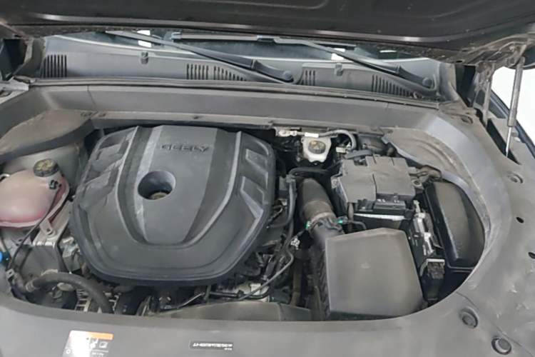 Used Geely Auto Monjaro L 2023 2.0TD High-Power Automatic Two-Wheel Drive Flagship Version Engine Bay