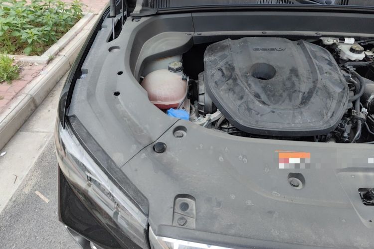 Used Geely Auto Monjaro L 2023 2.0TD High-Power Automatic Two-Wheel Drive Flagship Version Engine Bay Right