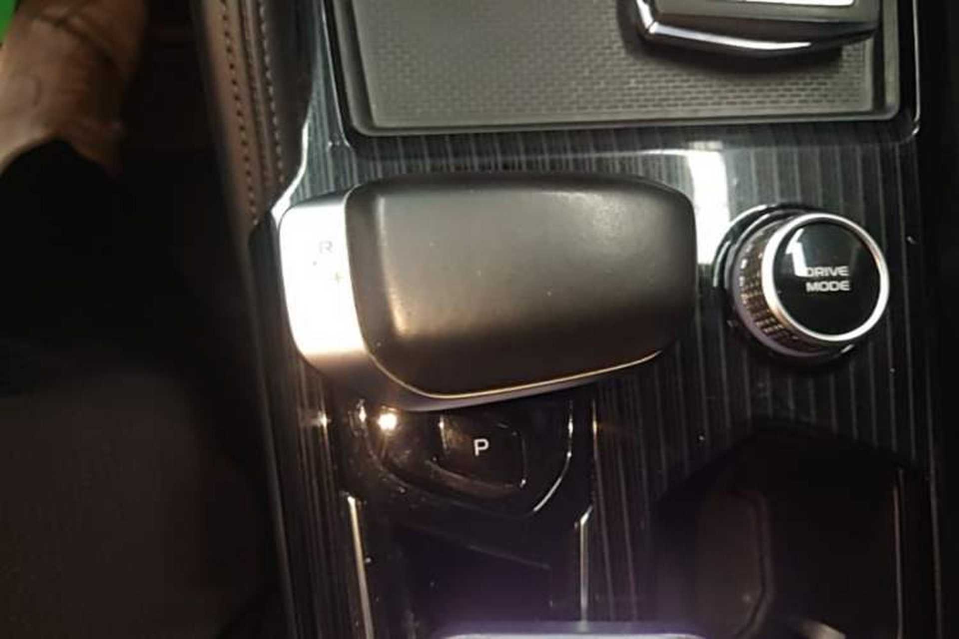 Used Geely Auto Monjaro L 2023 2.0TD High-Power Automatic Two-Wheel Drive Flagship Version Gear Lever