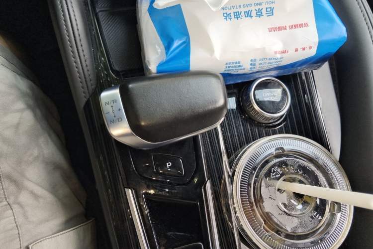 Used Geely Auto Monjaro L 2023 2.0TD High-Power Automatic Two-Wheel Drive Flagship Version Gear Lever
